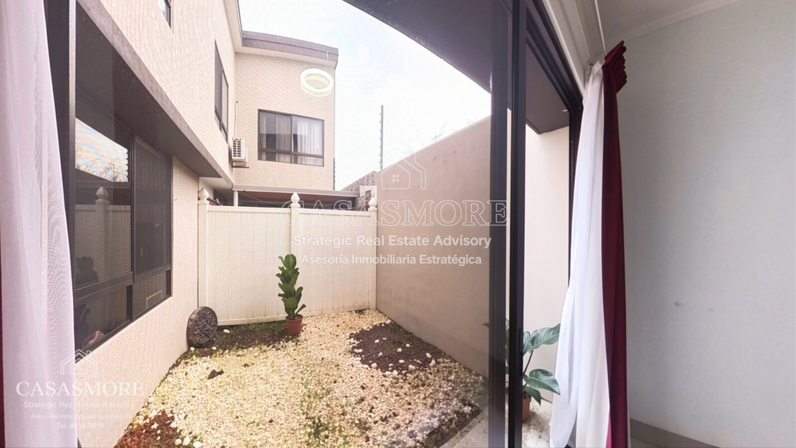 VENTA APARTAMENTO CONDOMINIO FRANCISCO DE HEREDIA 1ER NIVEL CON PATIO
