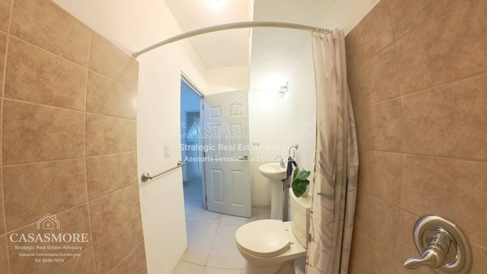 VENTA APARTAMENTO CONDOMINIO FRANCISCO DE HEREDIA 1ER NIVEL CON PATIO