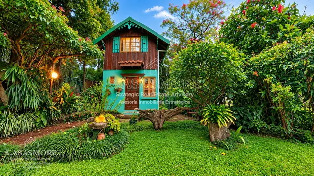 HOUSE + INDEPENDENT APARTMENT FOR SALE | SWISS CHALET-STYLE ARCHITECTURE | 423 SQ. M. LOT | HEART OF LOS ÁNGELES, SAN RAFAEL DE HEREDIA